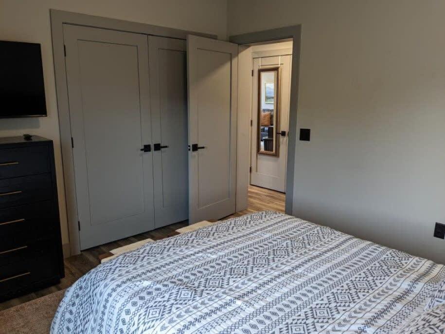 Modern Condo 210 Just Blocks From Lake Michigan Traverse City Esterno foto