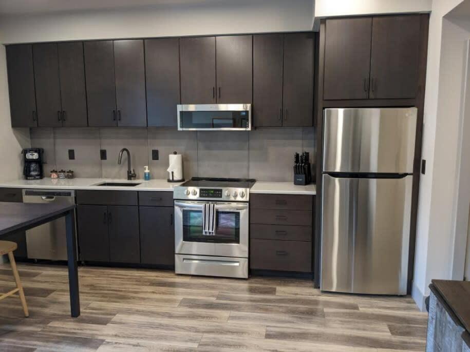 Modern Condo 210 Just Blocks From Lake Michigan Traverse City Esterno foto